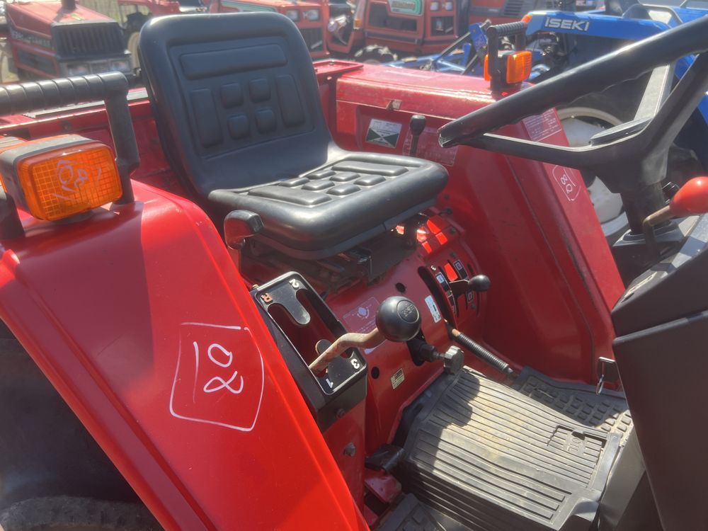 Tractoras tractor japonez yanmar F20 DT