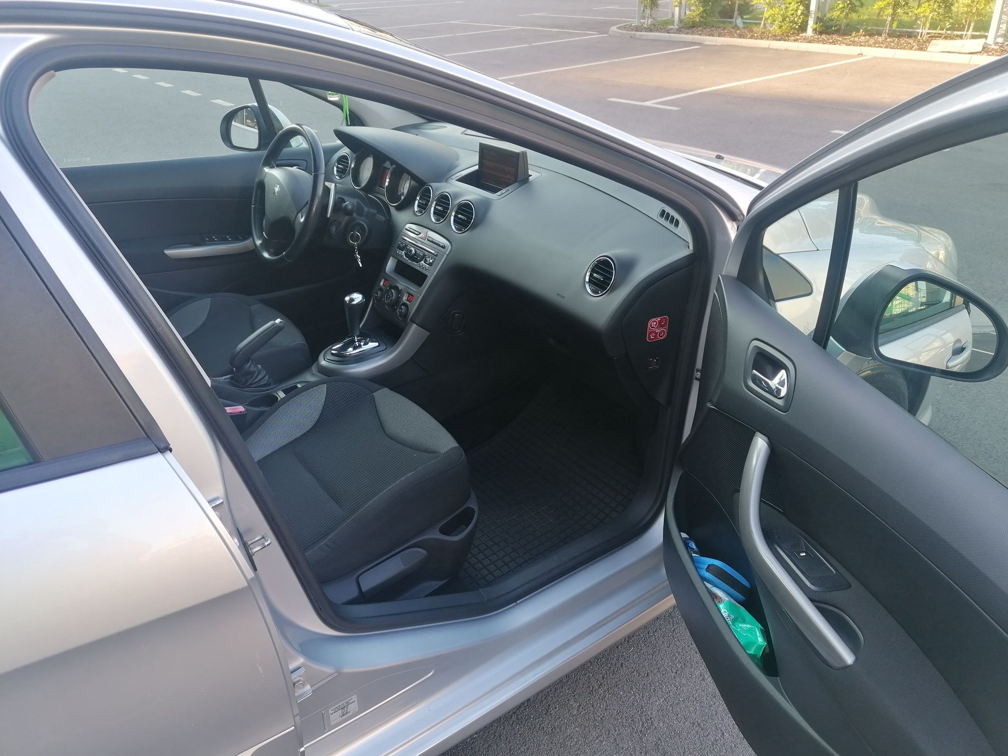 PEUGEOT  308 1.6 HDI