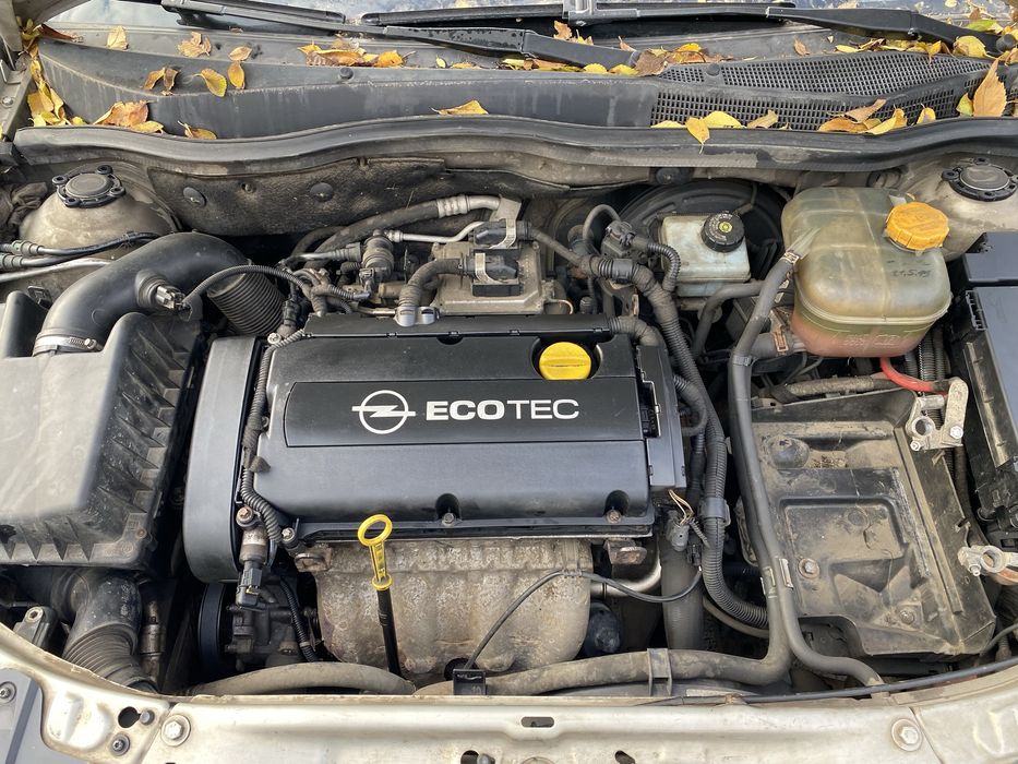 Dezmembrez Opel Astra H facelift 2009