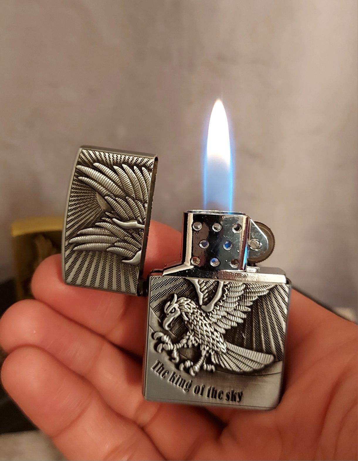 Газовая зажигалка Орёл. Подарочная зажигалка Lighter.  Зажигалка газ