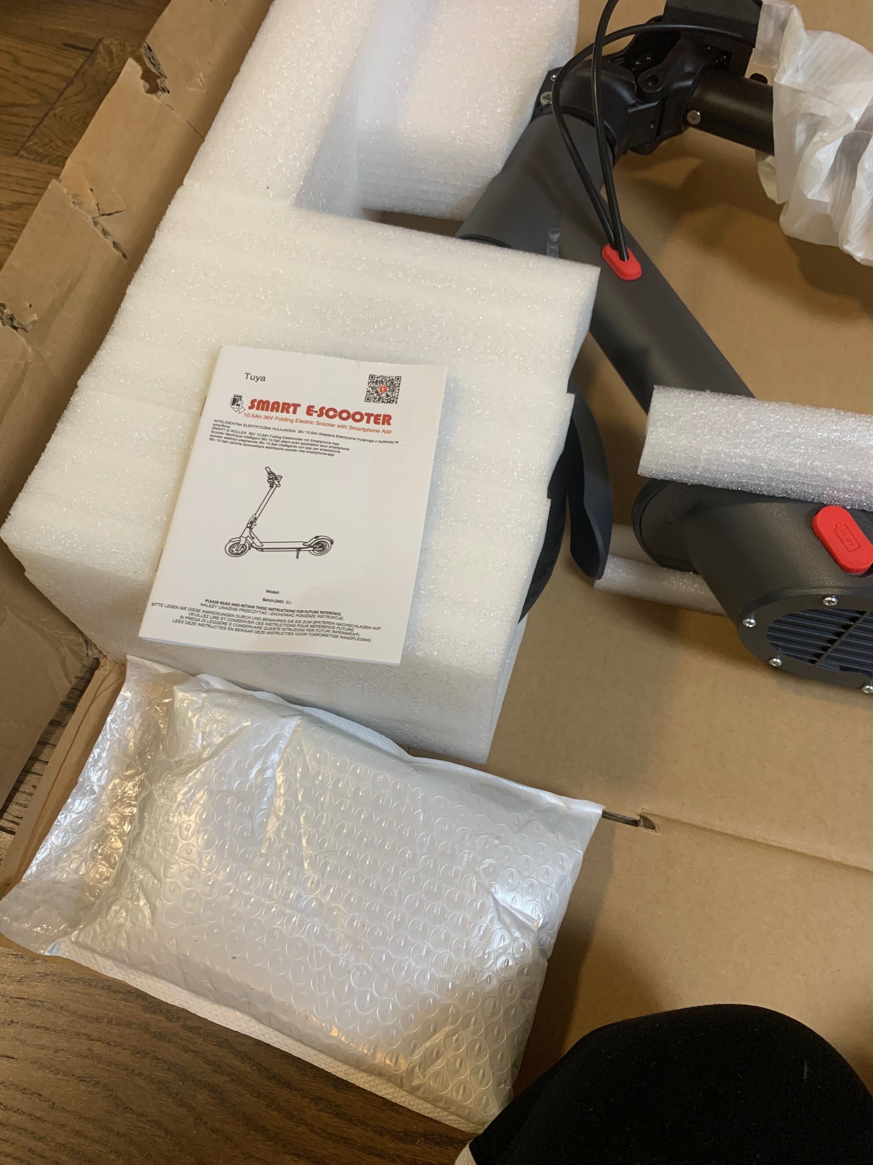 Електрически скутер/тротинетка 350w 31КМ/Ч   ЧИСТО НОВА!!!