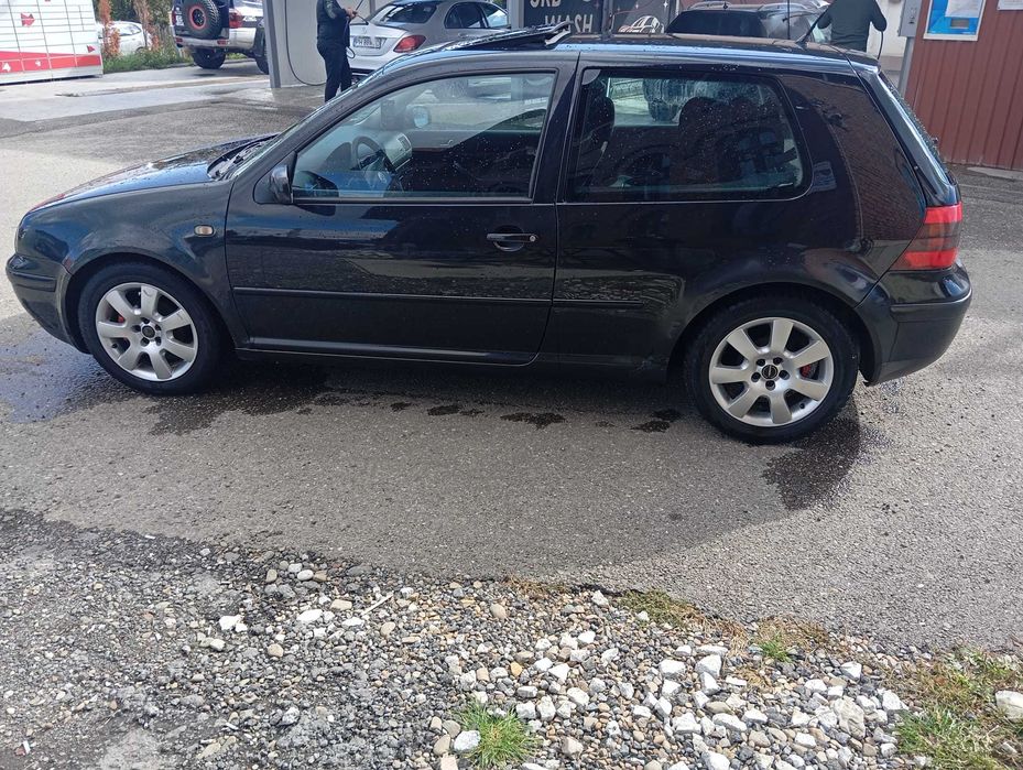 Vând golf 4, în stare funcțională