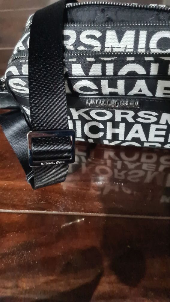 Чанта Michael Kors