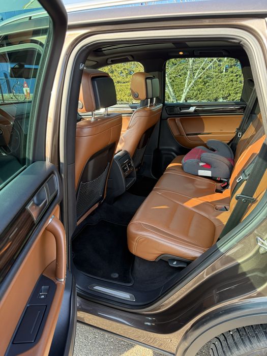 Volkswagen Touareg X - 2014 - Istoric service