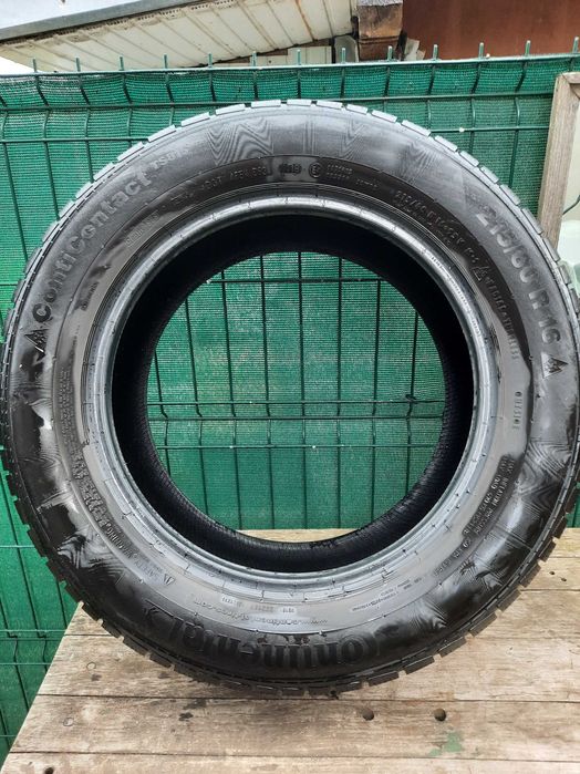 Cauciucuri Continental 215/60R16. disponibile