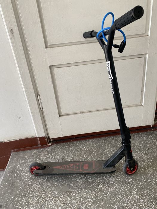 Vand trotineta torpedo