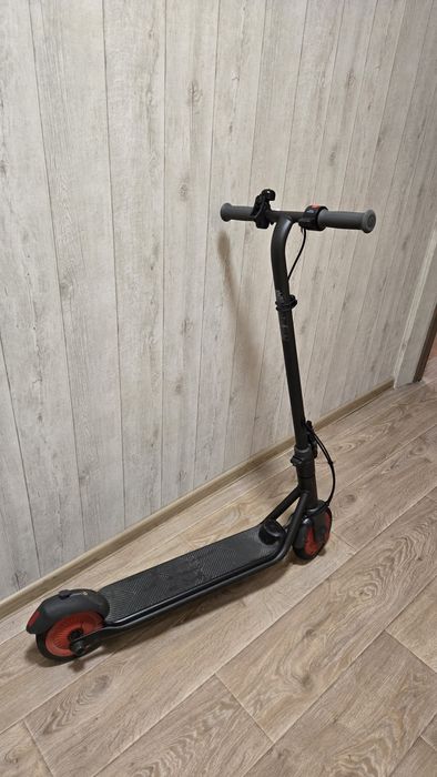 Електрически скутер-тротинетка Ninebot Segway Scooter ZING C20 150W