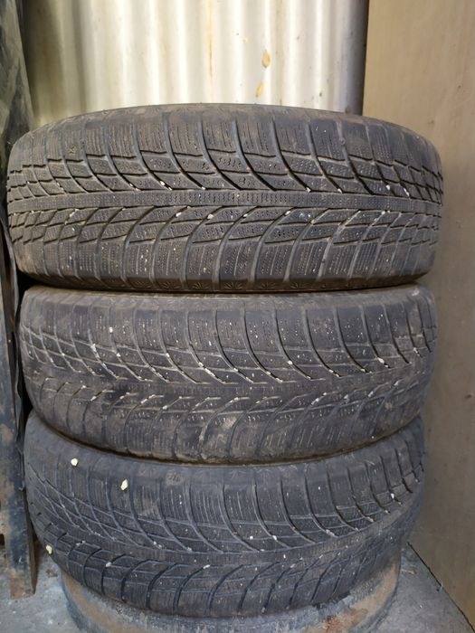 Продам резину KUMHO Кумхо зимняя 185/65 r15