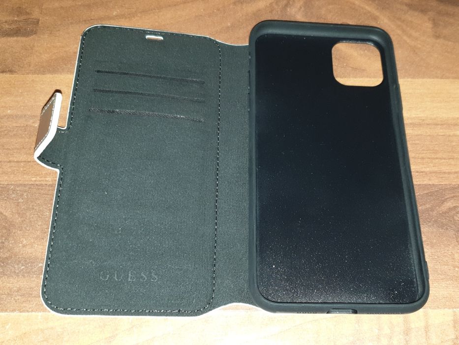 Husa flip originala Guess Book Iridescent iPhone 11 Pro Max