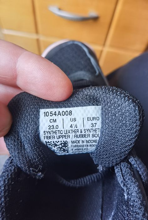 Asics gel flare 7-N:37
N:37
 23 см стелка. Маратонките се прода