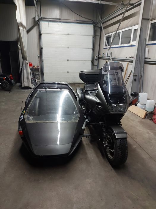 Vand motocicleta cu atas