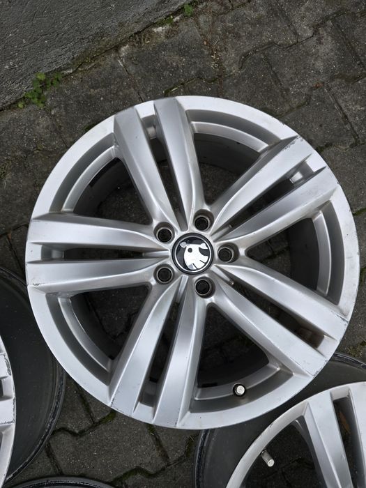 Vând jante originale VW model Kansas