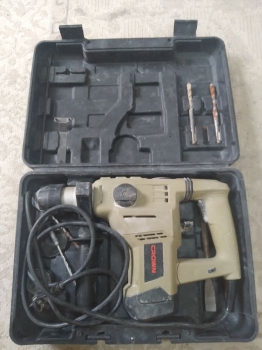 Перфоратор в отличном состоянии