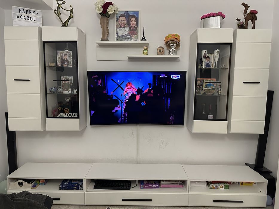 Living/ Biblioteca alb lucios