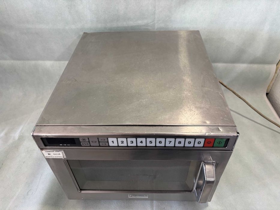 Микровълнова - Panasonic 1800W