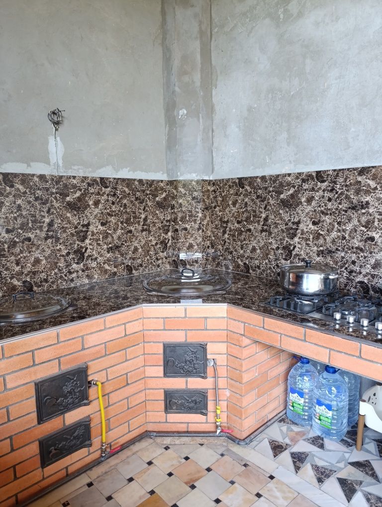 Продаётся дом. Срочно 8 соток