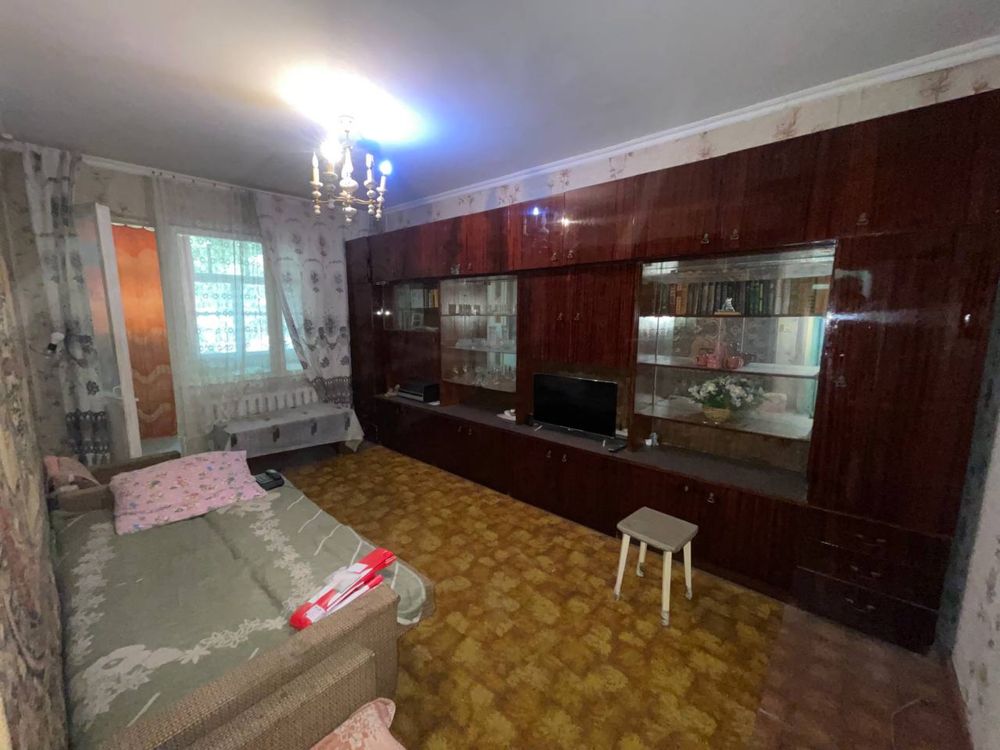 Продам 2- комнатную 1 этаж. Чиланзар 9 квартал