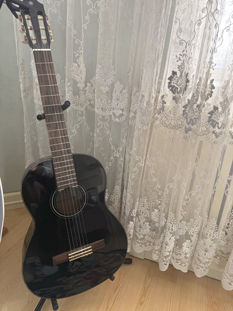 Скрипка акустичееская