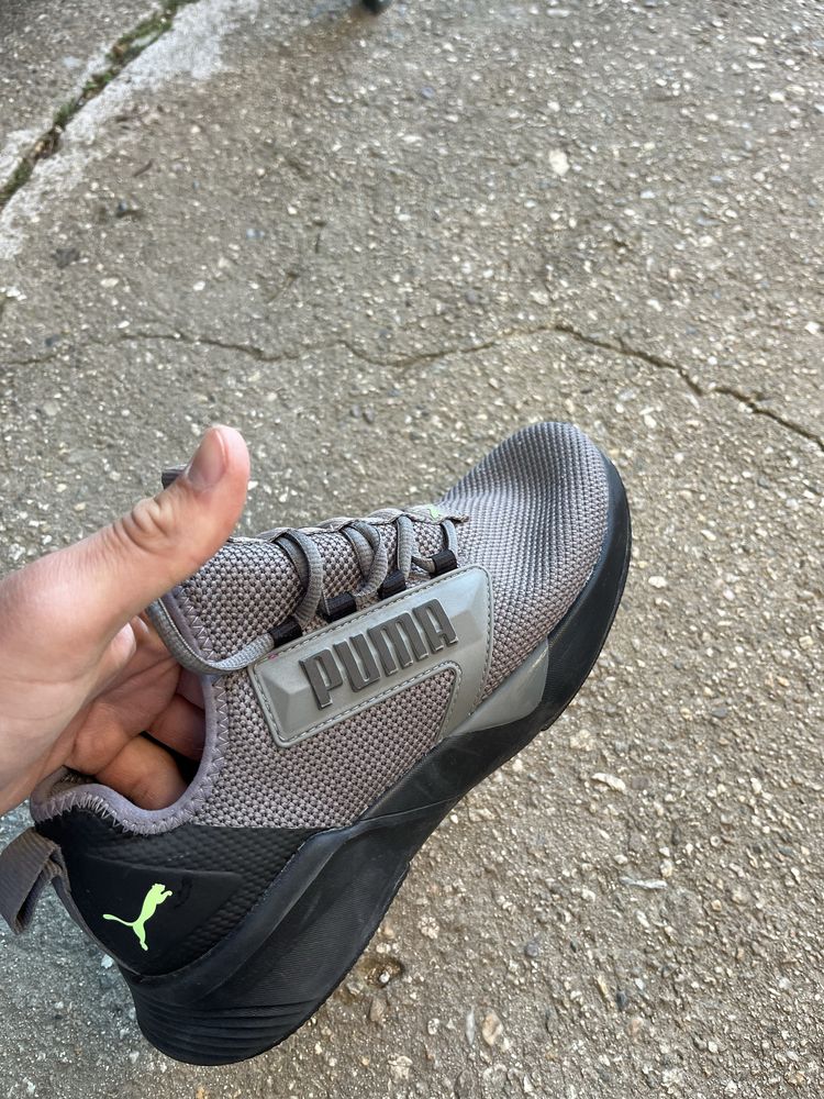 Обувки Puma и adidas