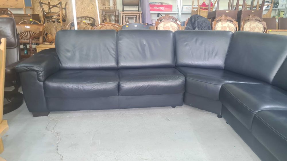 Ъглов кожен диван внос от Европа