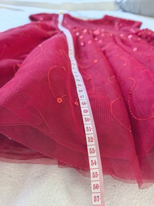 Rochita fetite 4-5 ani stare ca noua