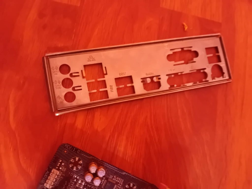 placa de baza gigabyte GA-B250M-DS3H socket lga-1151