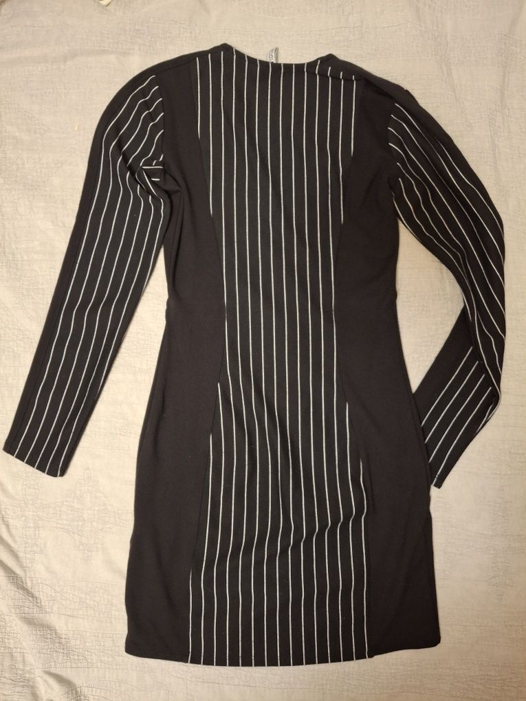 Rochie elastica dama H&M mărimea S/36