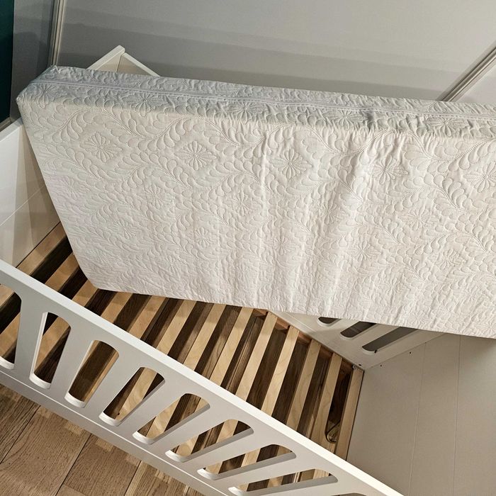 Oferta patut bebe transformabil scandinav Hoppa+saltea+Bonusuri