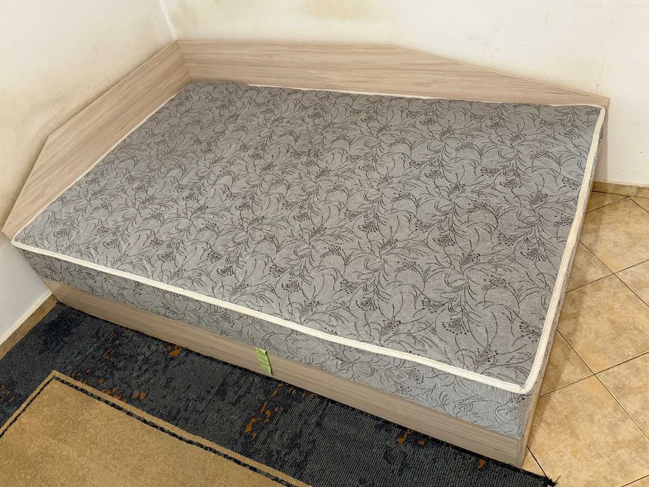 СПЕШНО: Легло + матрак