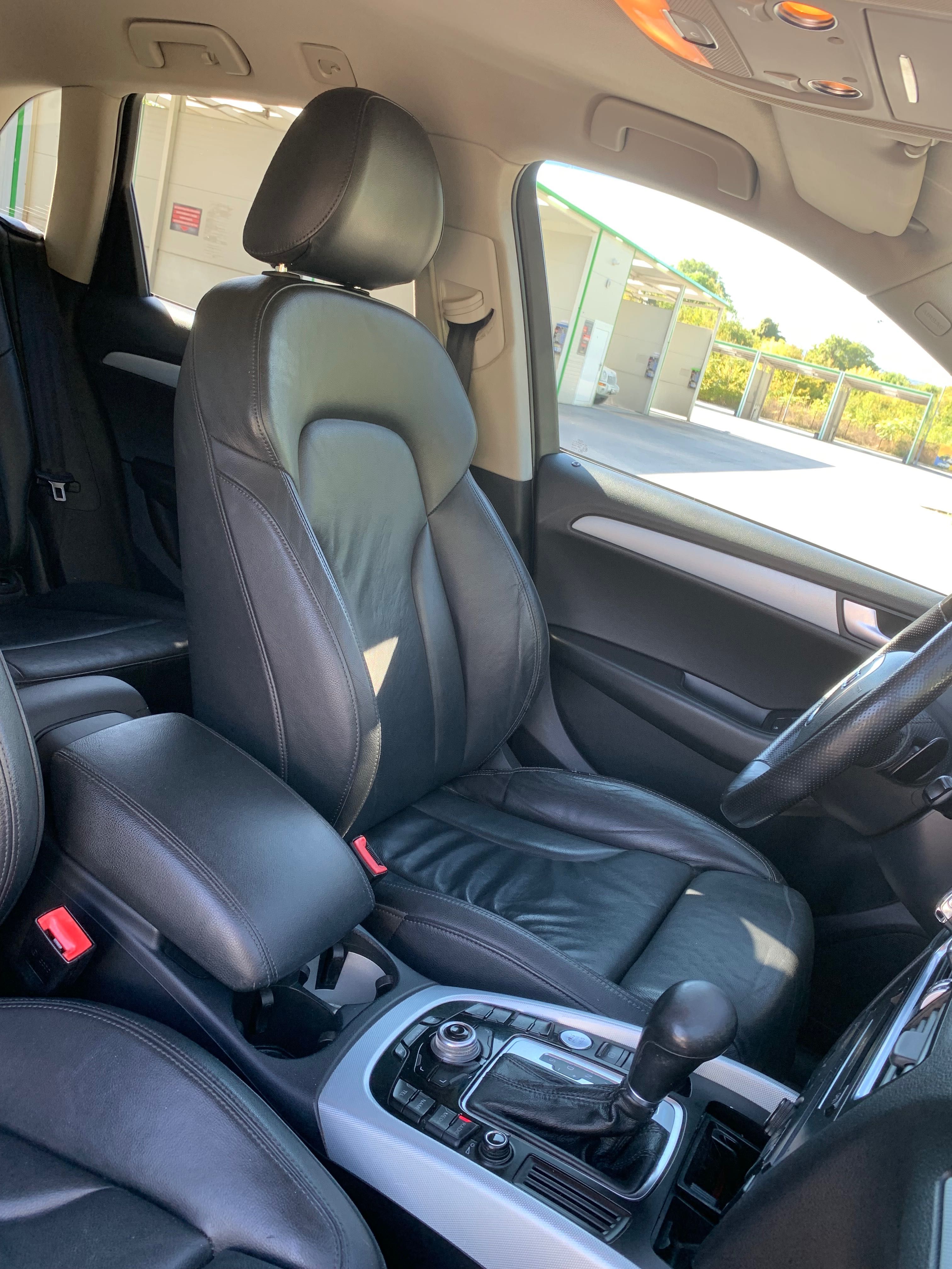 Джип Audi Q5 2010г.