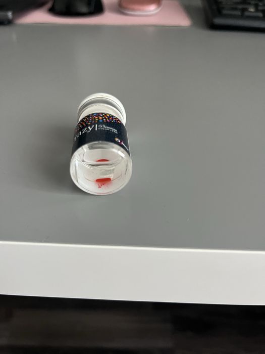 Lentila pentru discromatici