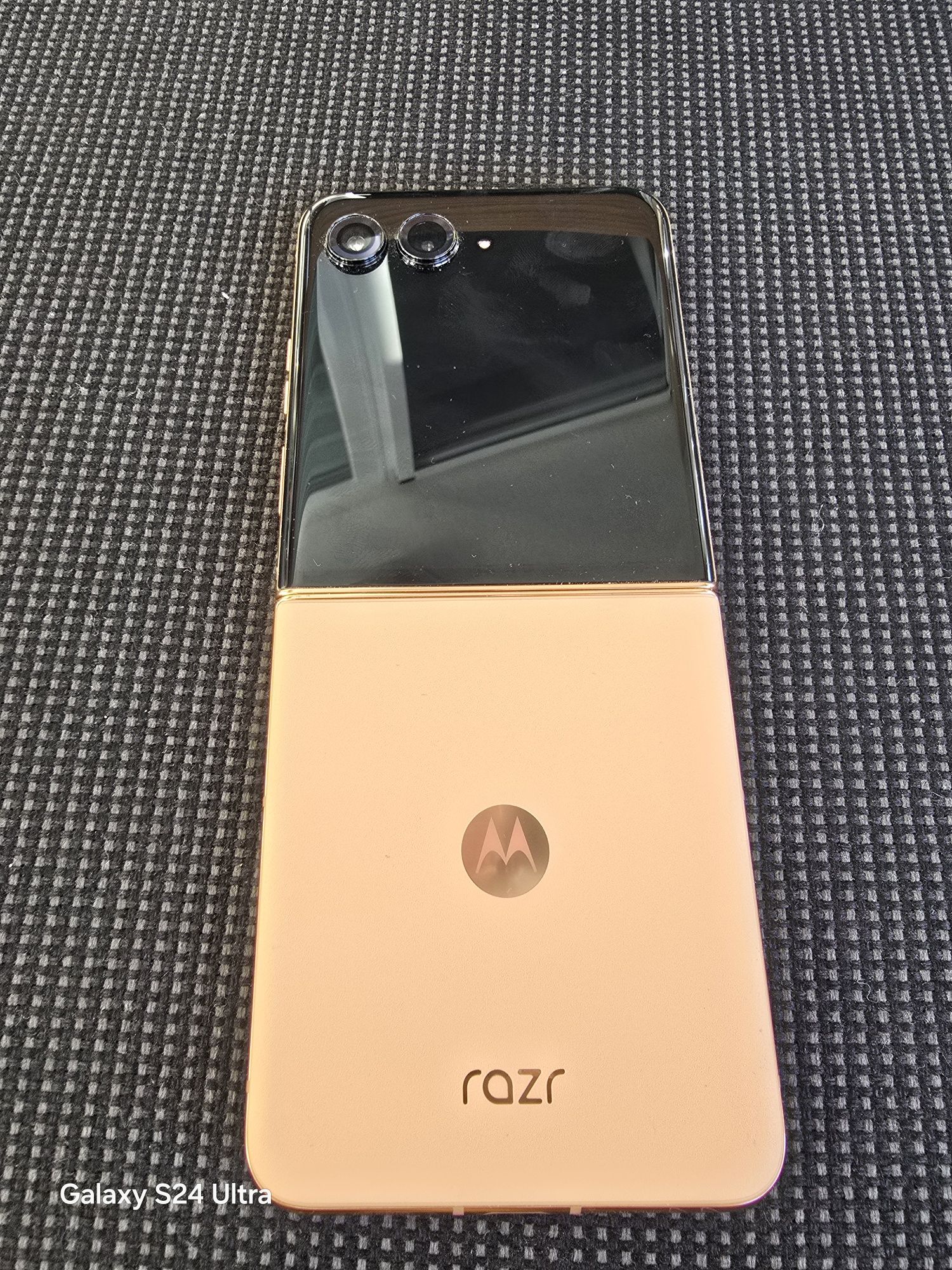 Motorola razr 50 ultra