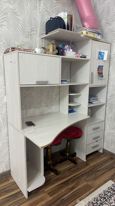 Парта со шкафами