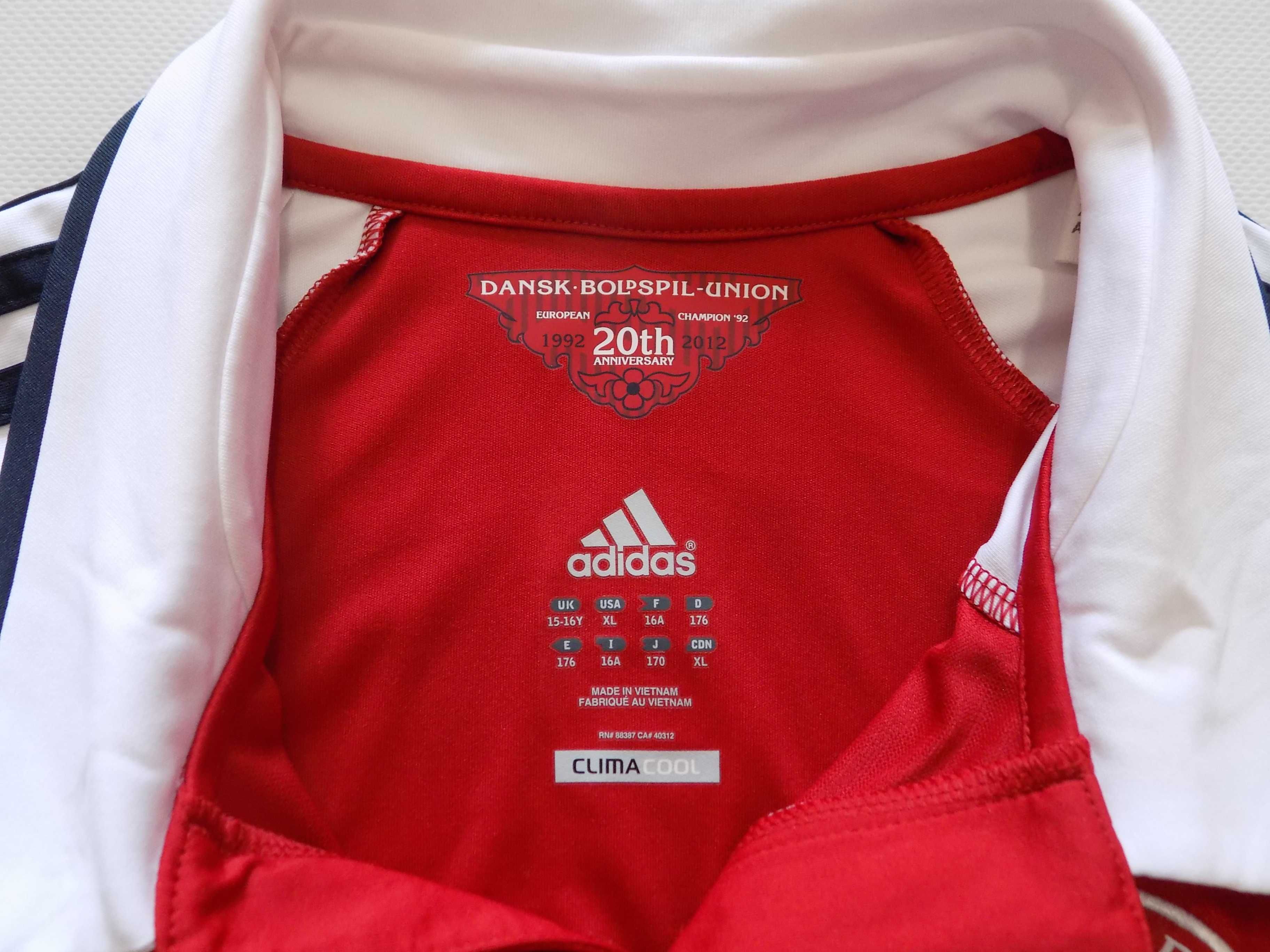 футболна тениска bayern munich/denmark adidas екип оригинална мъжка S