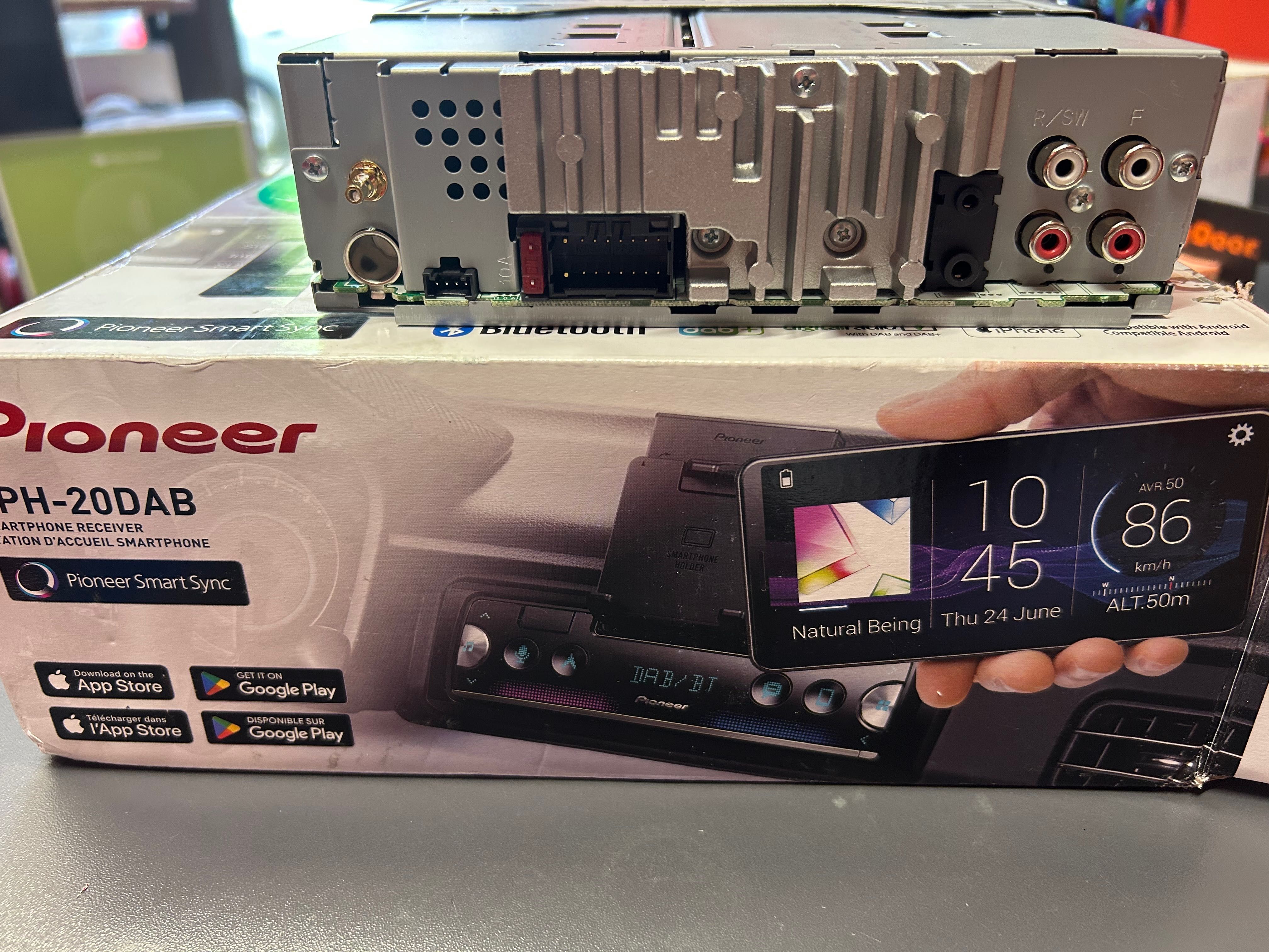 Авто Радио Pioneer SPH-20DAB