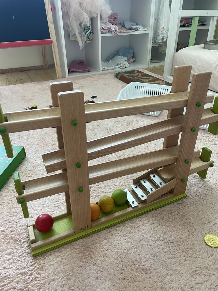 Монтесори дървени играчки