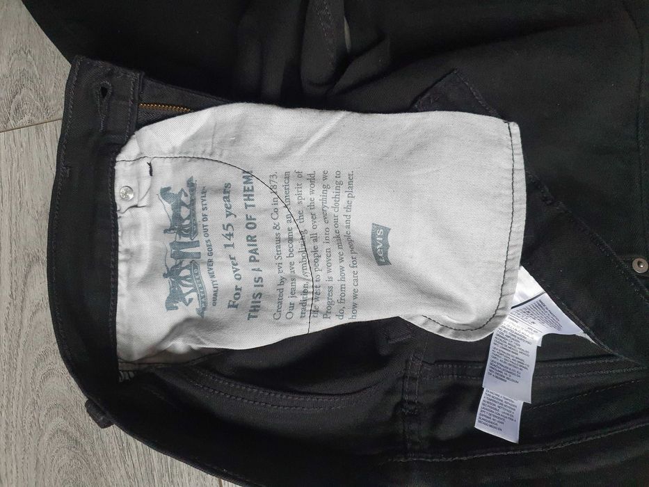 Blugi LEVI'S 511 Slim - Marime W32 L30 (Talie 84 cm)