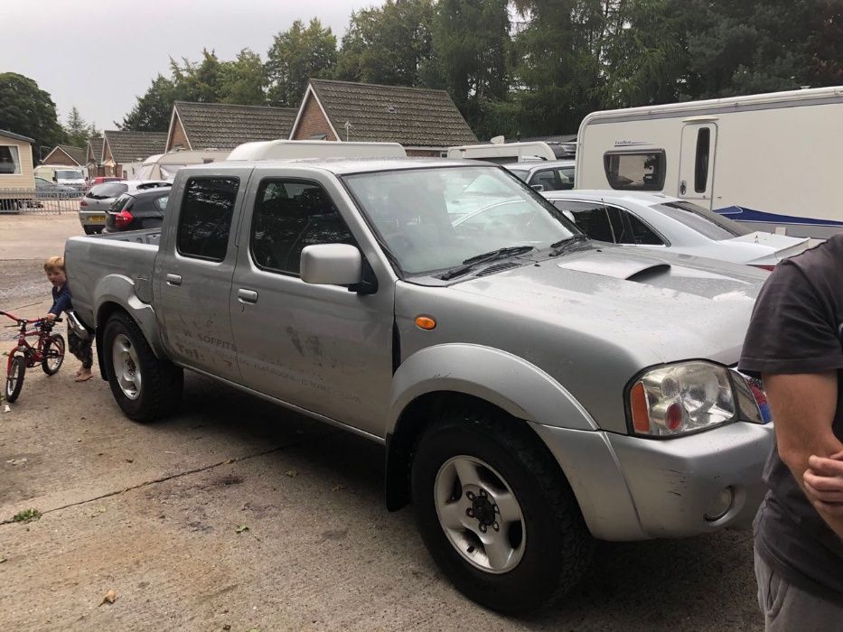 Nissan Navara 2.5tdi 133кс 2003г на части