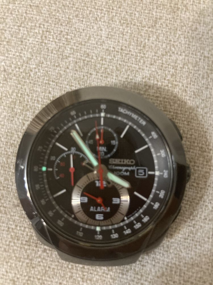 Часовник seiko