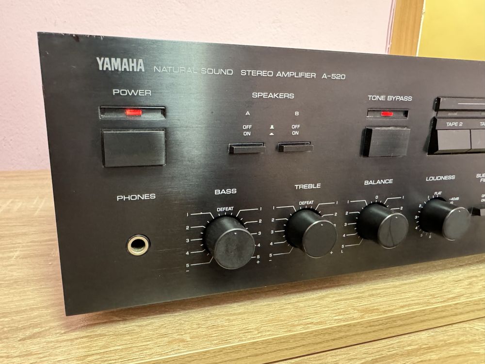 Yamaha A-520 Стерео усилвател