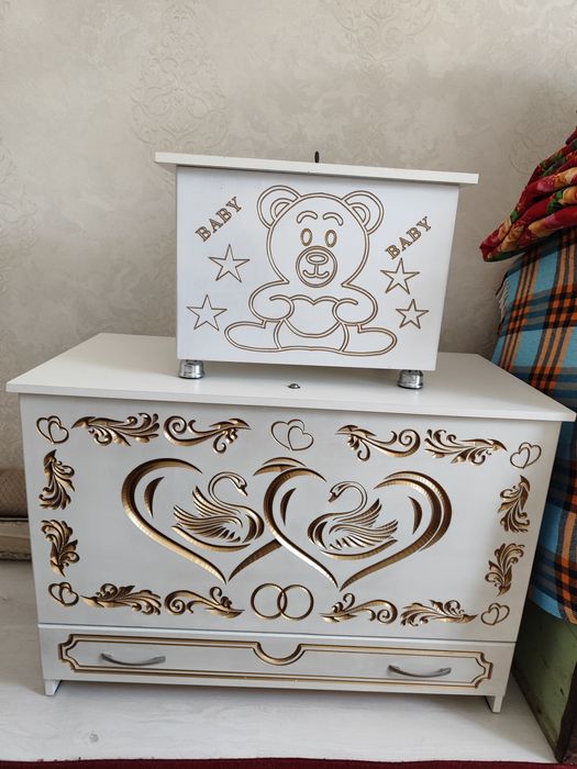 Сандық сатылады.