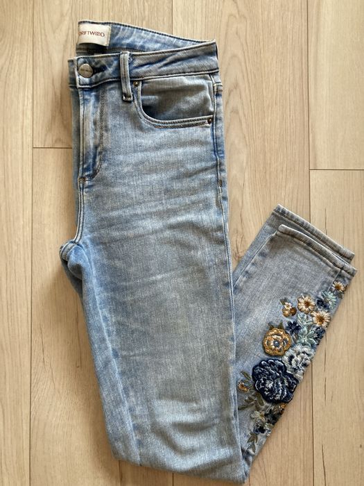 Blugi brodati Abercrombie, Guess, Express- femei