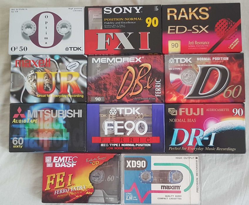 Промоция на колекция от аудиокасети TDK, Sony, Maxell, Fuji и др.