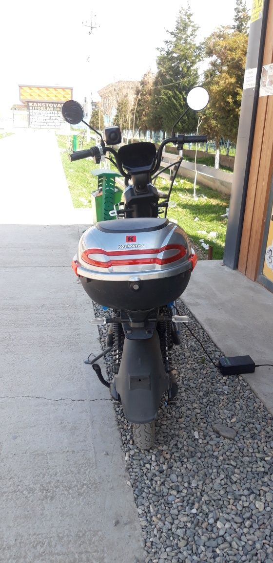 Skuter sotiladi xolati yangi xali unaqa xaydalmagan 140 km probeg