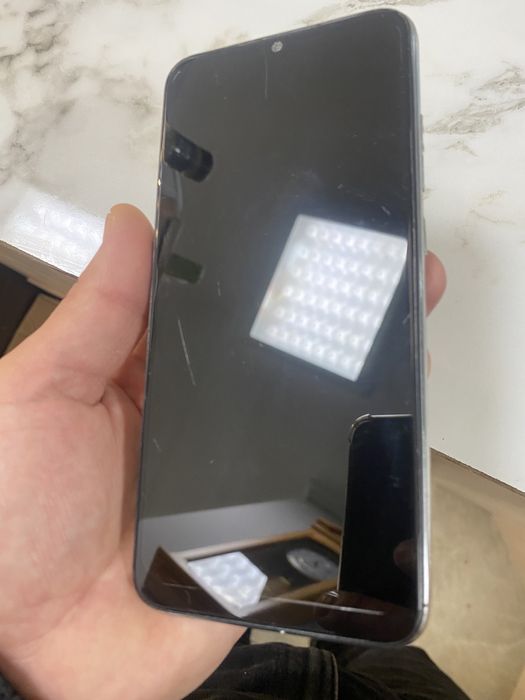 Продам телефон редми нот 8