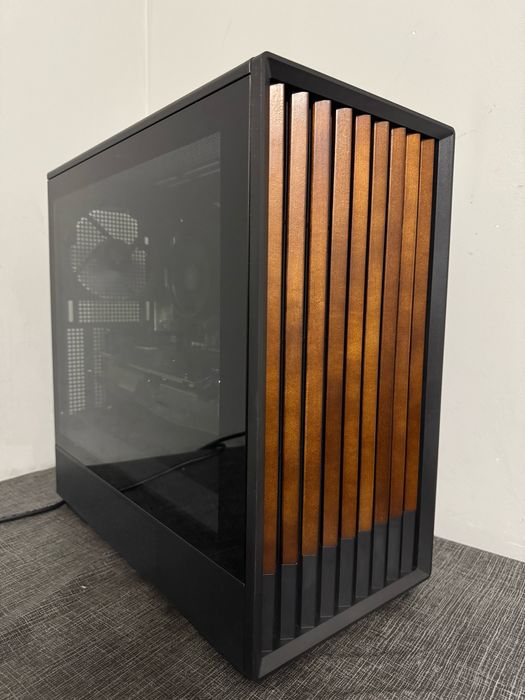 Геймърски компютър Ryzen 5 2400G, RX 580, 16GB DDR4!