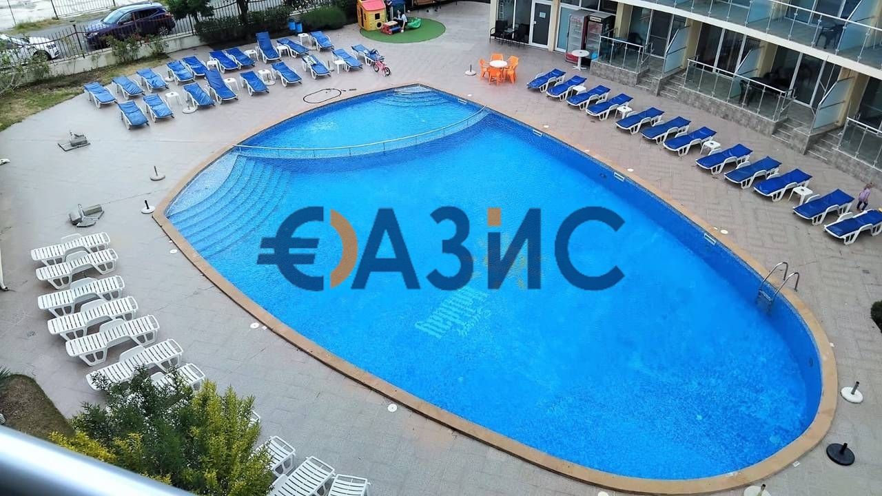 Продава се Двустаен апартамент в к.к. Слънчев бряг - 74 кв.м за 926 €/кв.м - Снимка #13