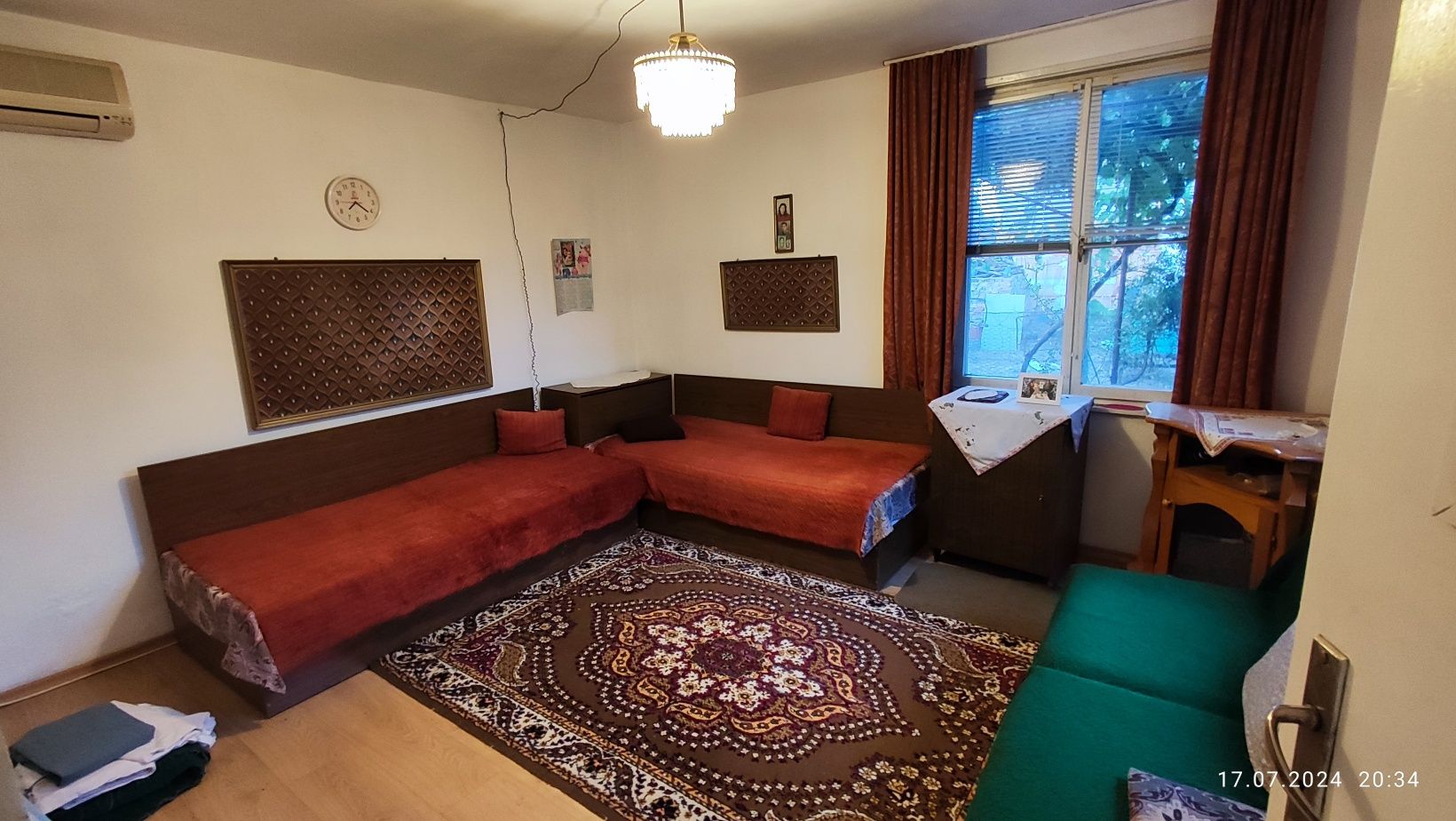 Къща за продажба гр. Камено, две сгради, гараж и двор УПИ 630 кв.м,  Р