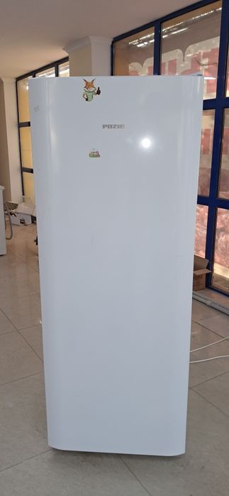 Морозильная камера No Frost 1 м 56 см.