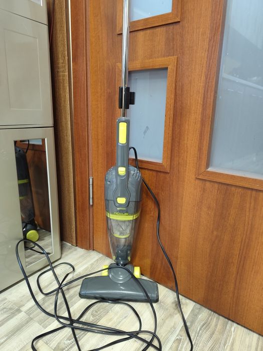 Прахосмукачка вертикална rovys 85лв